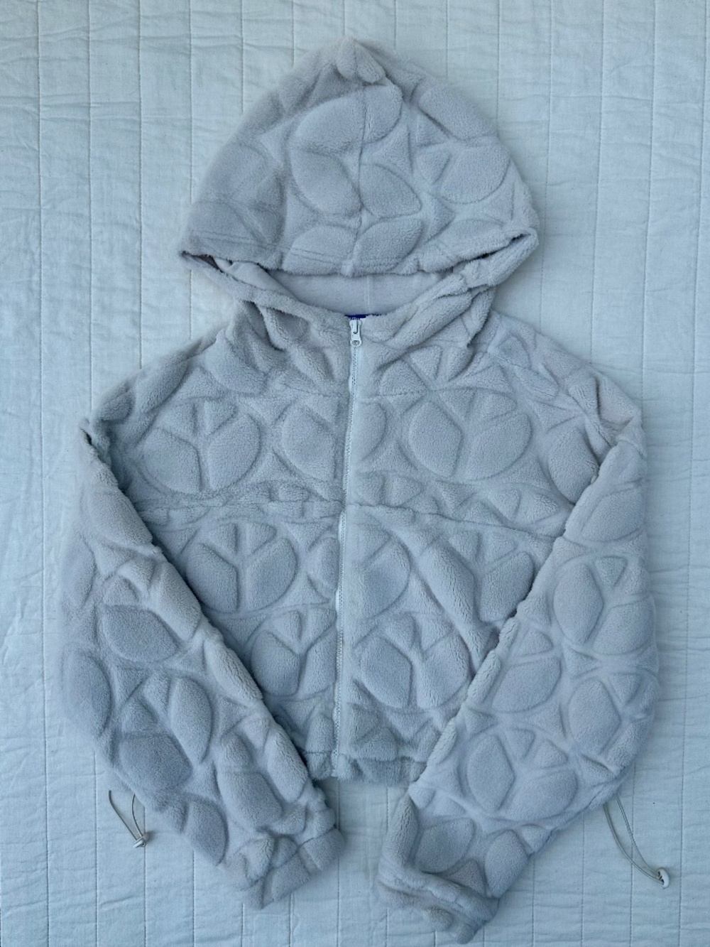 Without Walls UO Cropped Fuzzy Peace Sign Hoodie Zip Jacket | Cream | Size S
